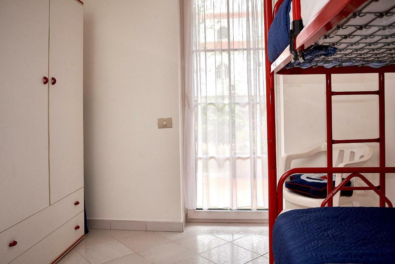 La Meridiana Iun P2300 Apartment *